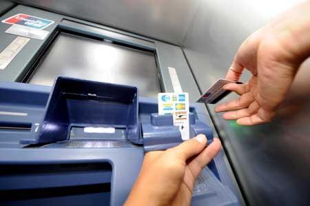 �������ͼ�װ��ATM���Ĳ忨��