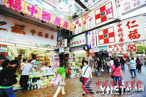 香港大街小巷的药房是内地客必去的“购物点”供图/CFP